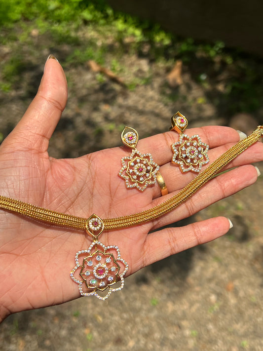 Elegant Flower Pendant Necklace Set product code 399