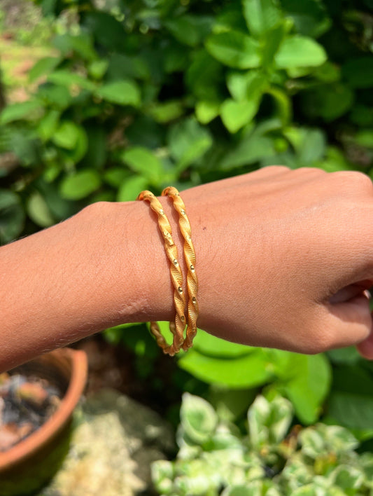 Daily wear gold plated bangles product code B32