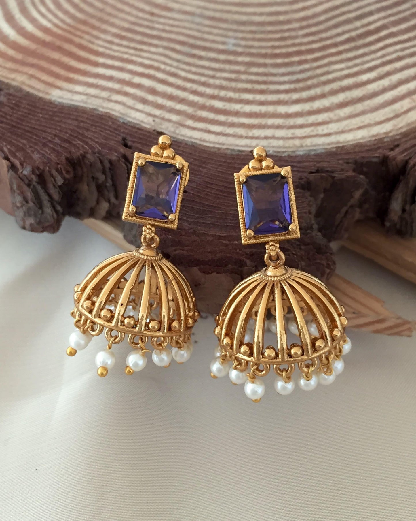 Premium quality stylish delicate pearl hanging jhumka product code E50