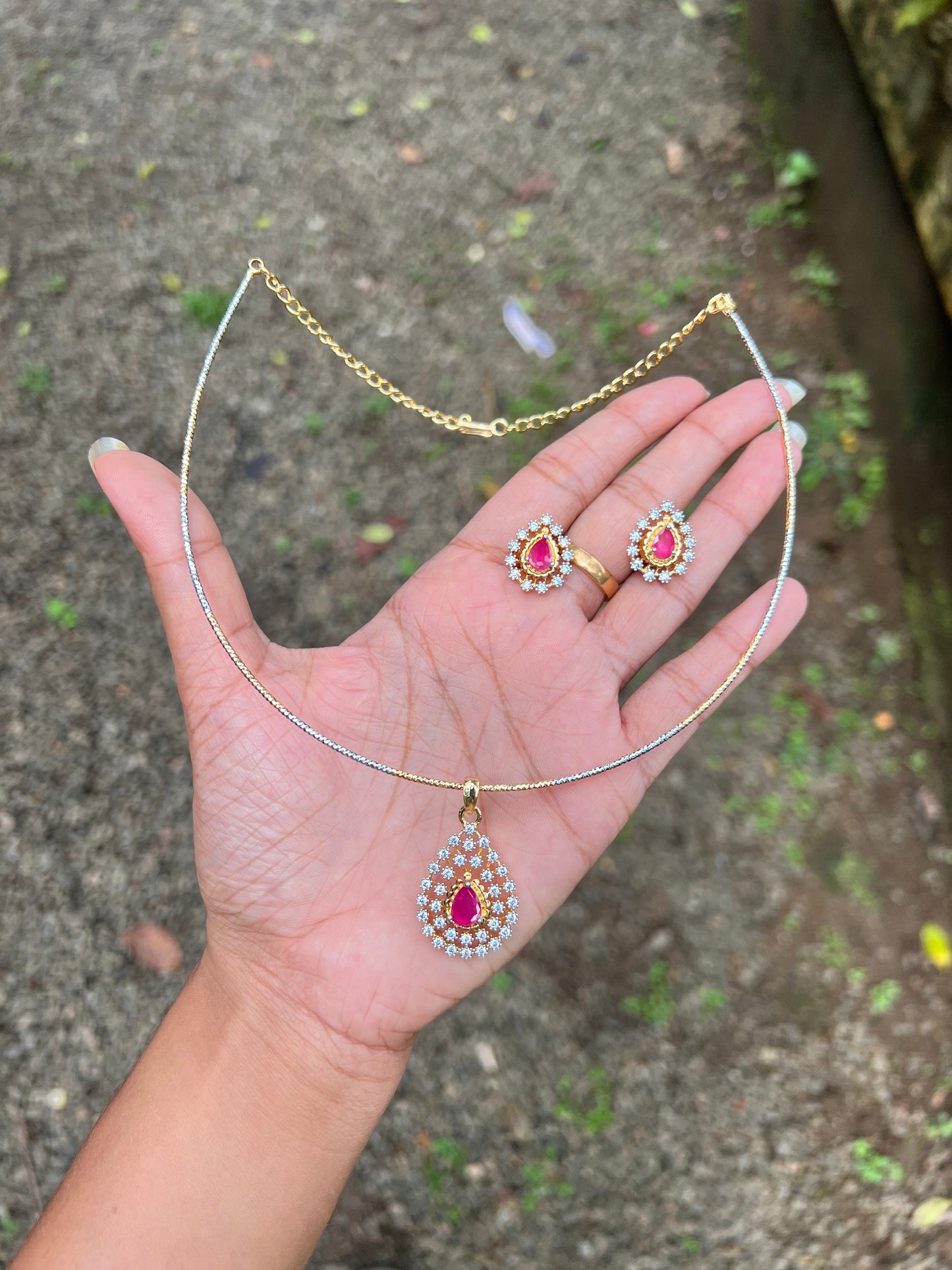 Premium diamond finish pendant set with double tone gold plated designer chain product code N112