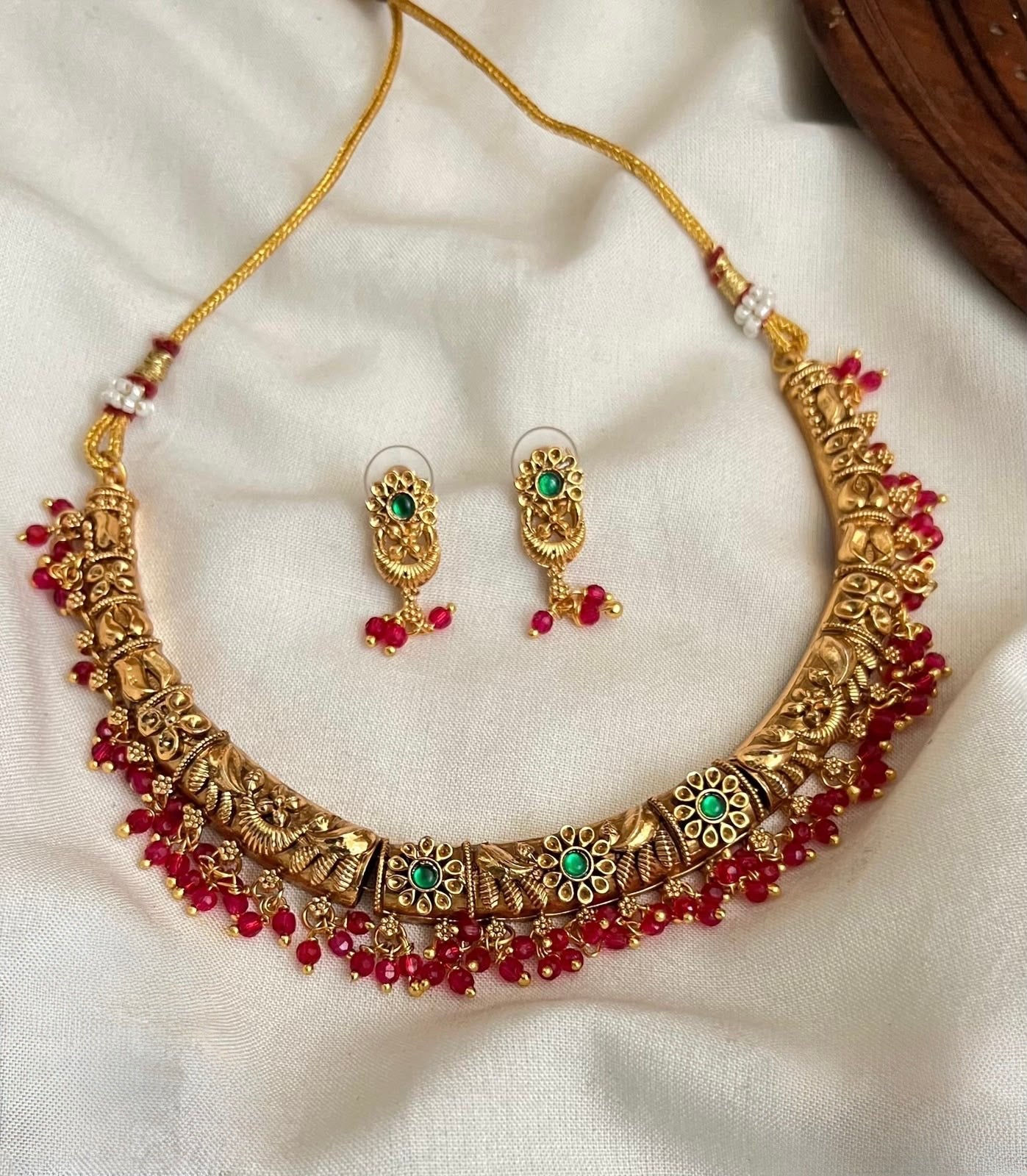 Premium quality traditional floral necklace set product code T125