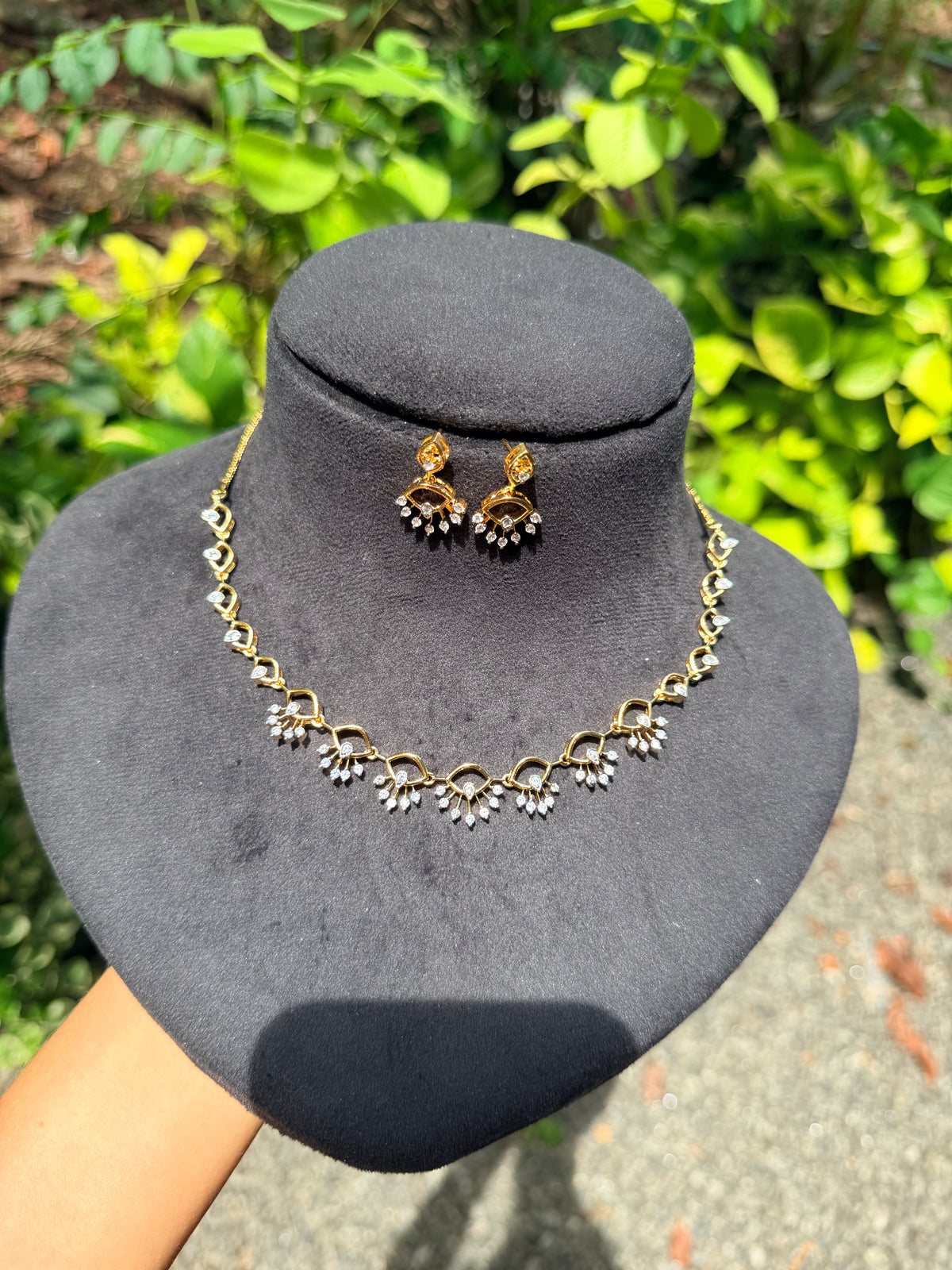 Premium diamond finish bridal necklace set Product code D438