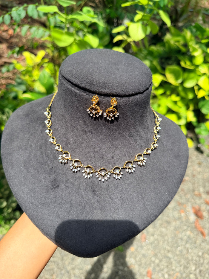 Premium diamond finish bridal necklace set Product code D438