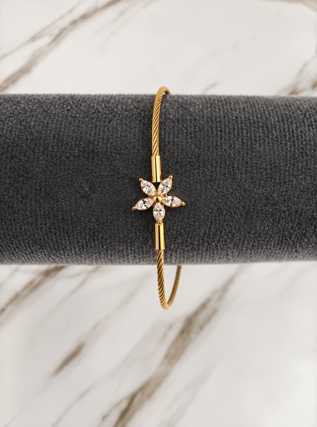Premium anti tarnish adjustable bracelet