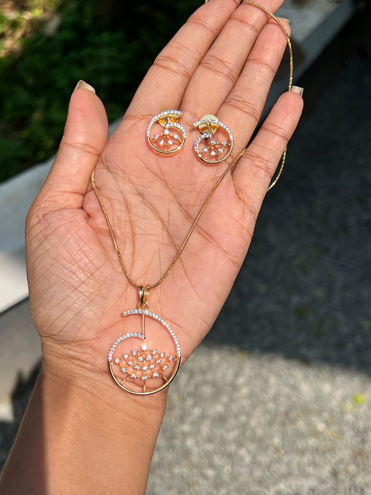 Premium daimond finish pendant set with chain product code 62