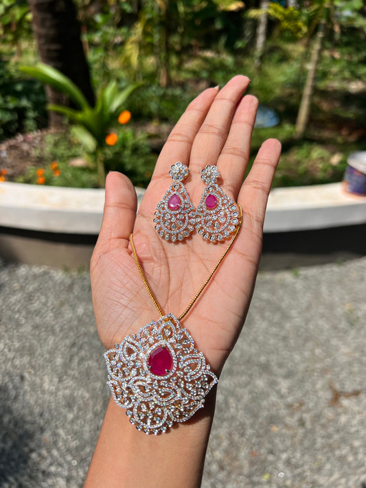 Premium daimond finish zircon stone pendant chain set product code 119