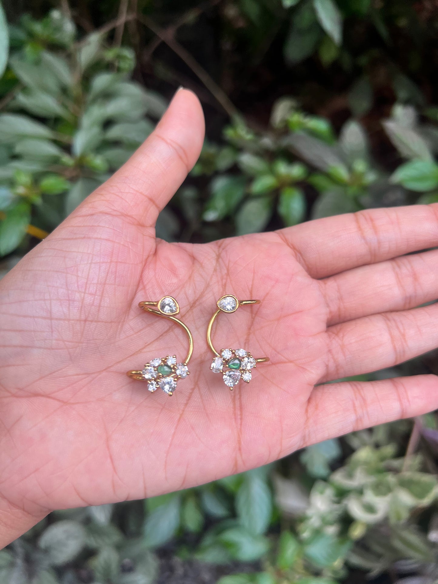 Premium trending spiral design earcuff product E172