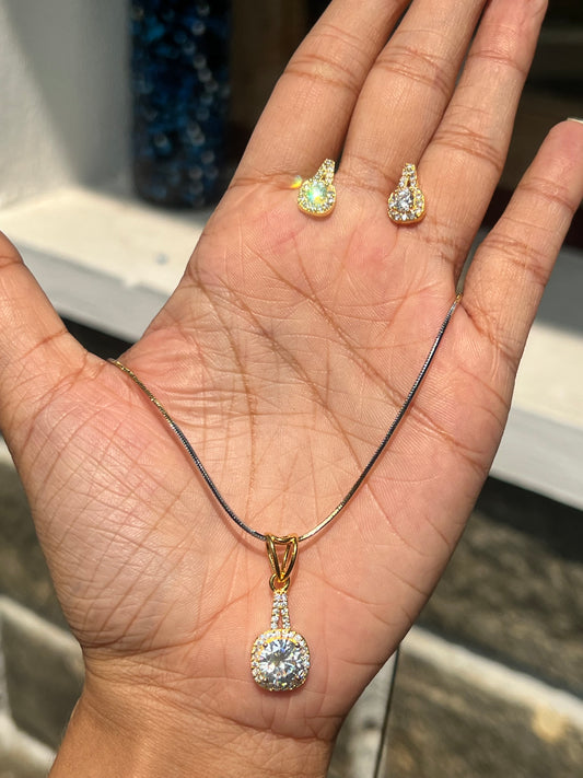Premium daily wear gold plated pendant set with twotone chain product code D139