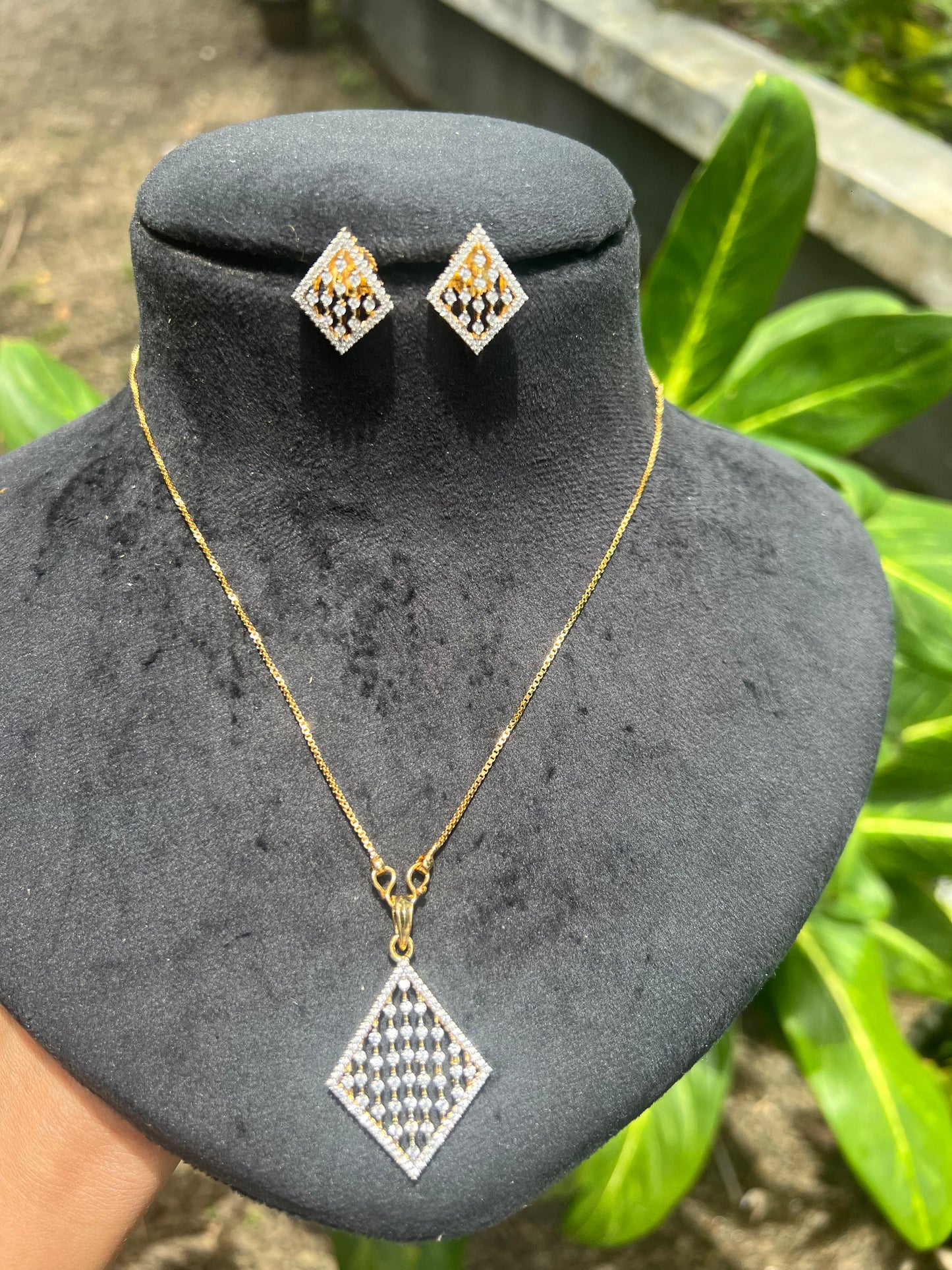 Daimond replica pendant set with chain product code N216