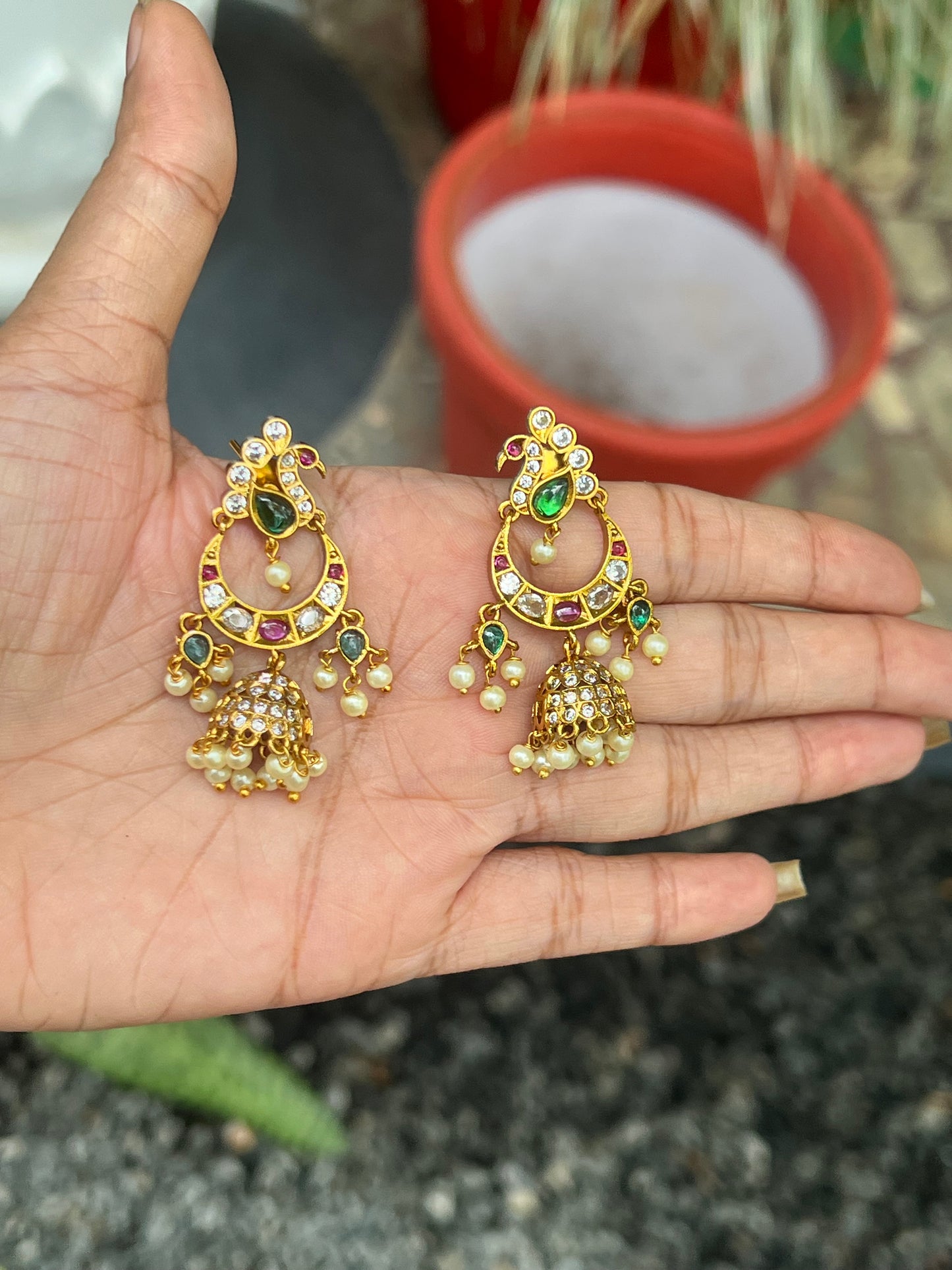 Premium antique gold ad earings product code E100