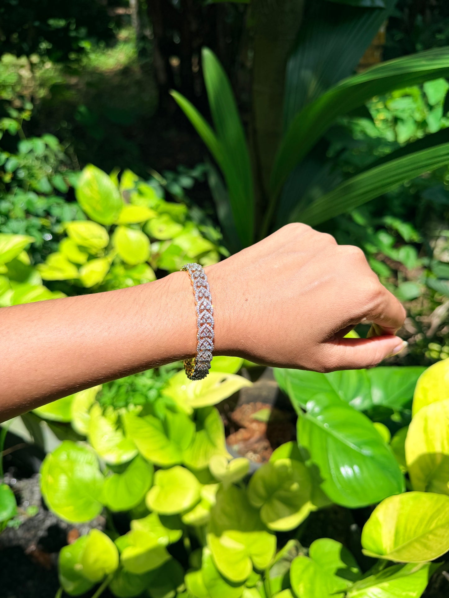 Premium diamond finish bangle product code B203