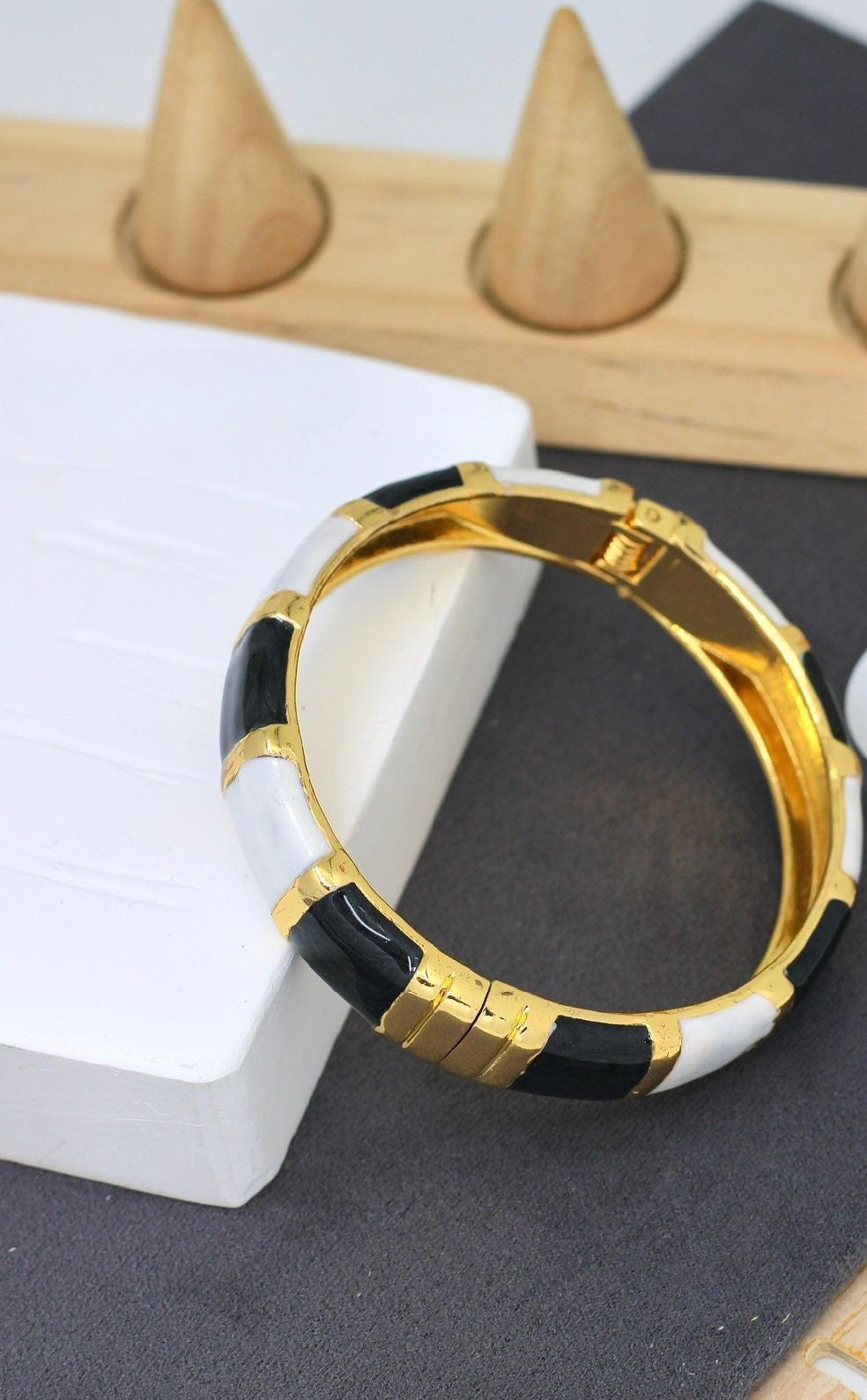 Premium statement vintage enamel gold plated bangle bracelet