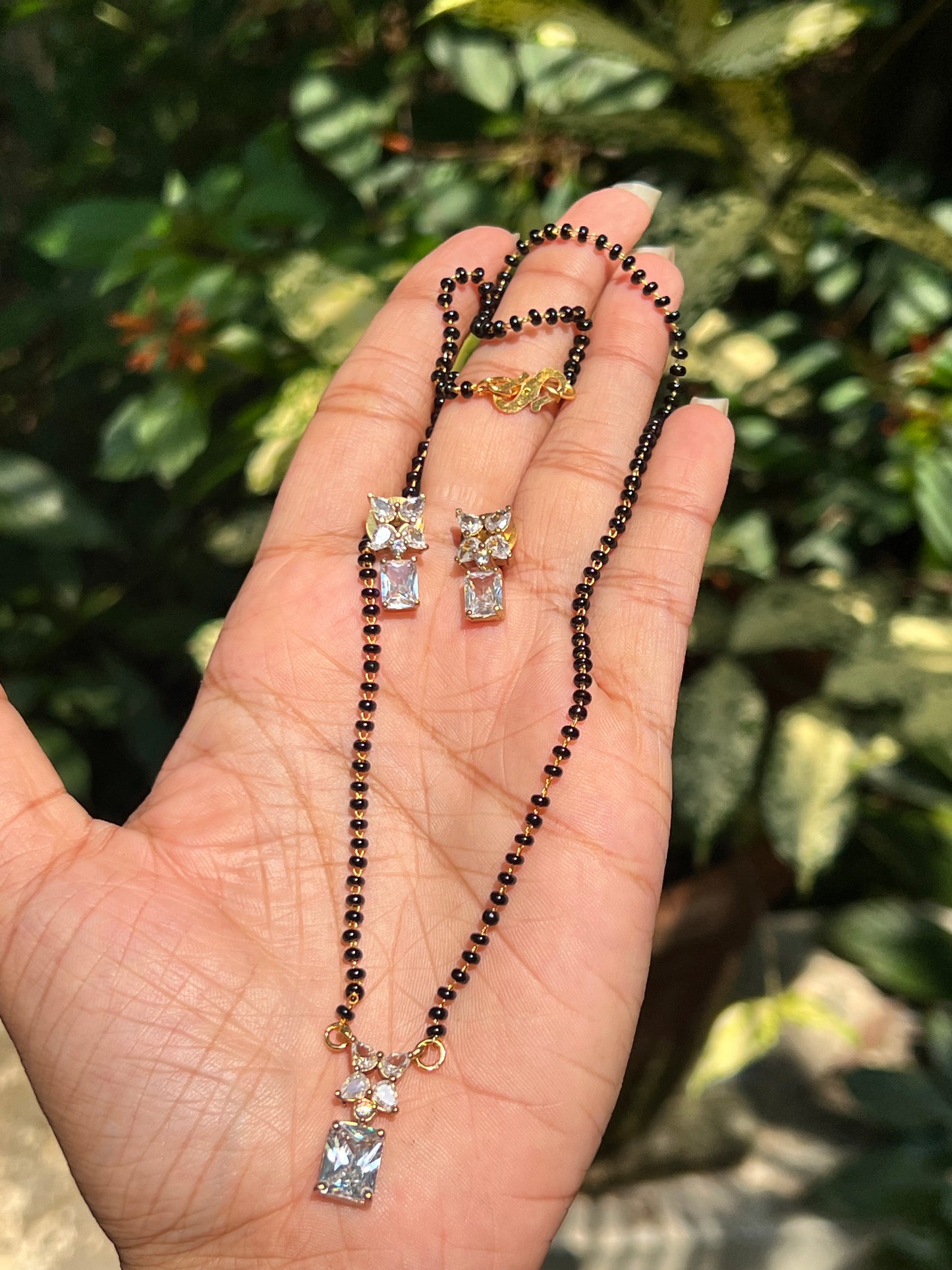 Premium simple mangalsutra with earrings product code 136