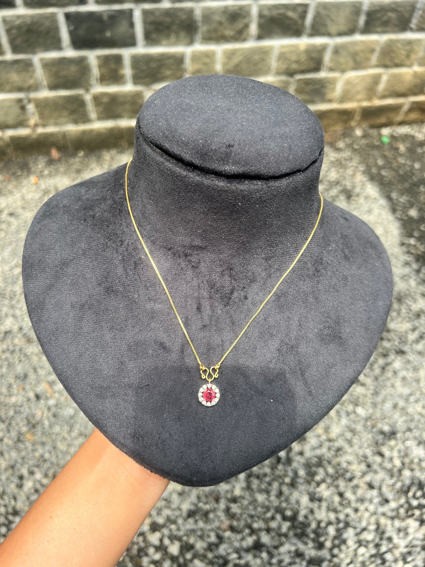 Premium anti tarnish daily use ad pendant with chain product code G95