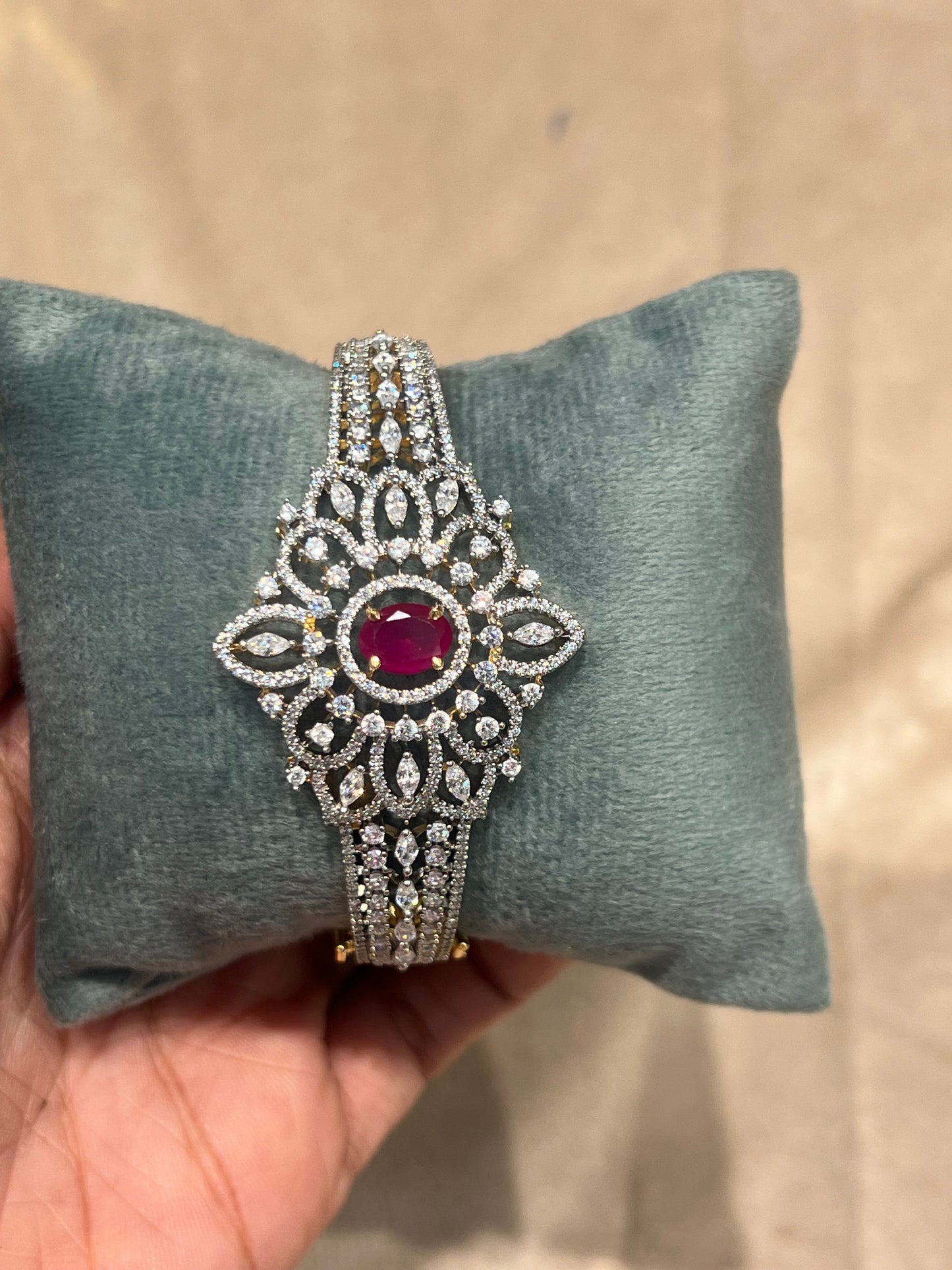 Premium diamond finish statement openable bracelet product code B199