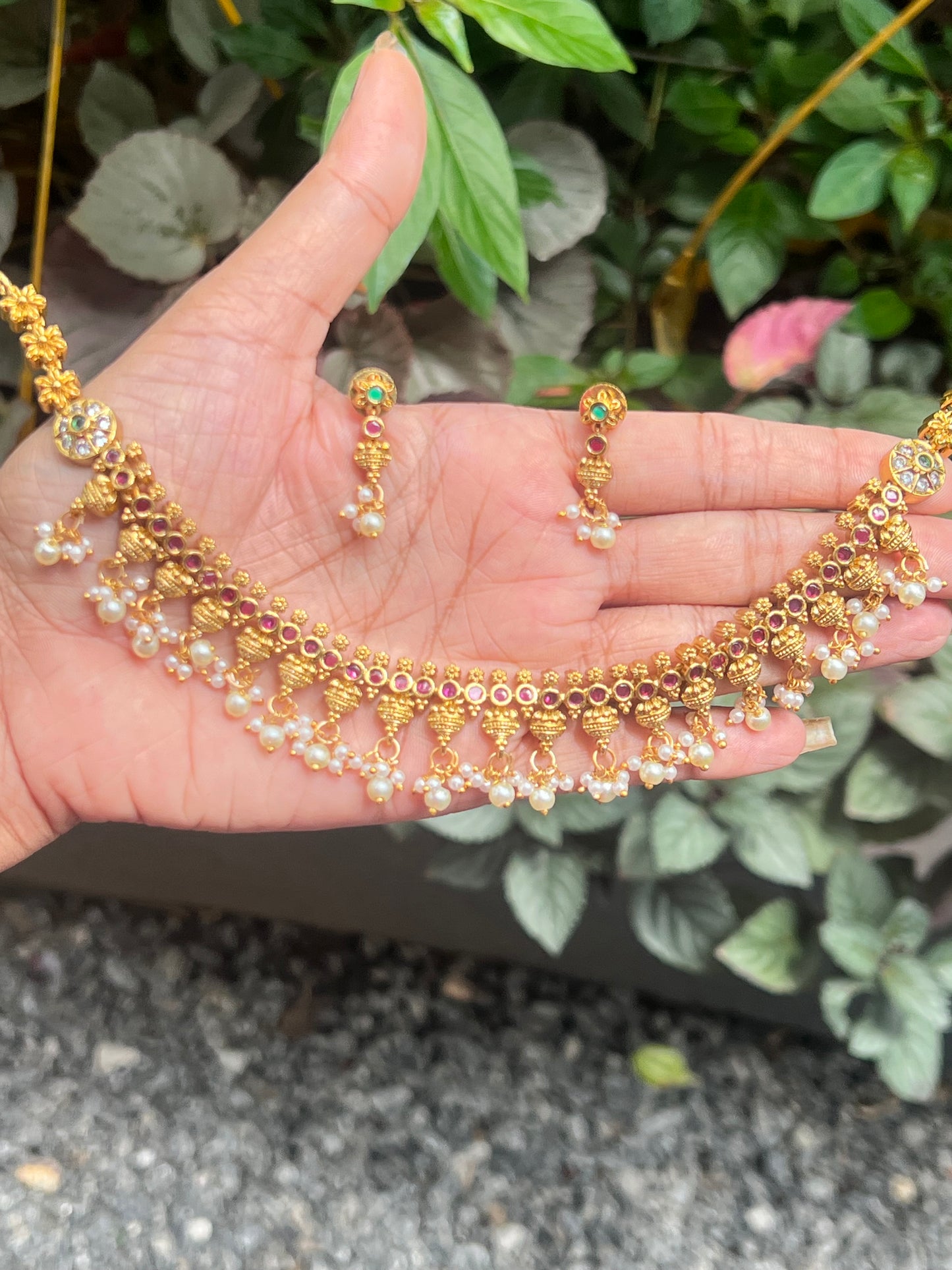 Premium quality non idol floral beads hanging necklace set product code T24