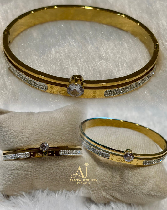 Premium daily wear anti tarnish openable bracelet product code B73