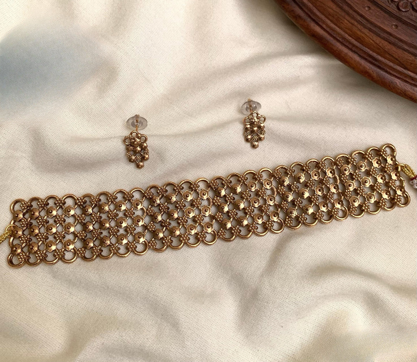 Premium antique gold Matt finish designer choker set product code N199