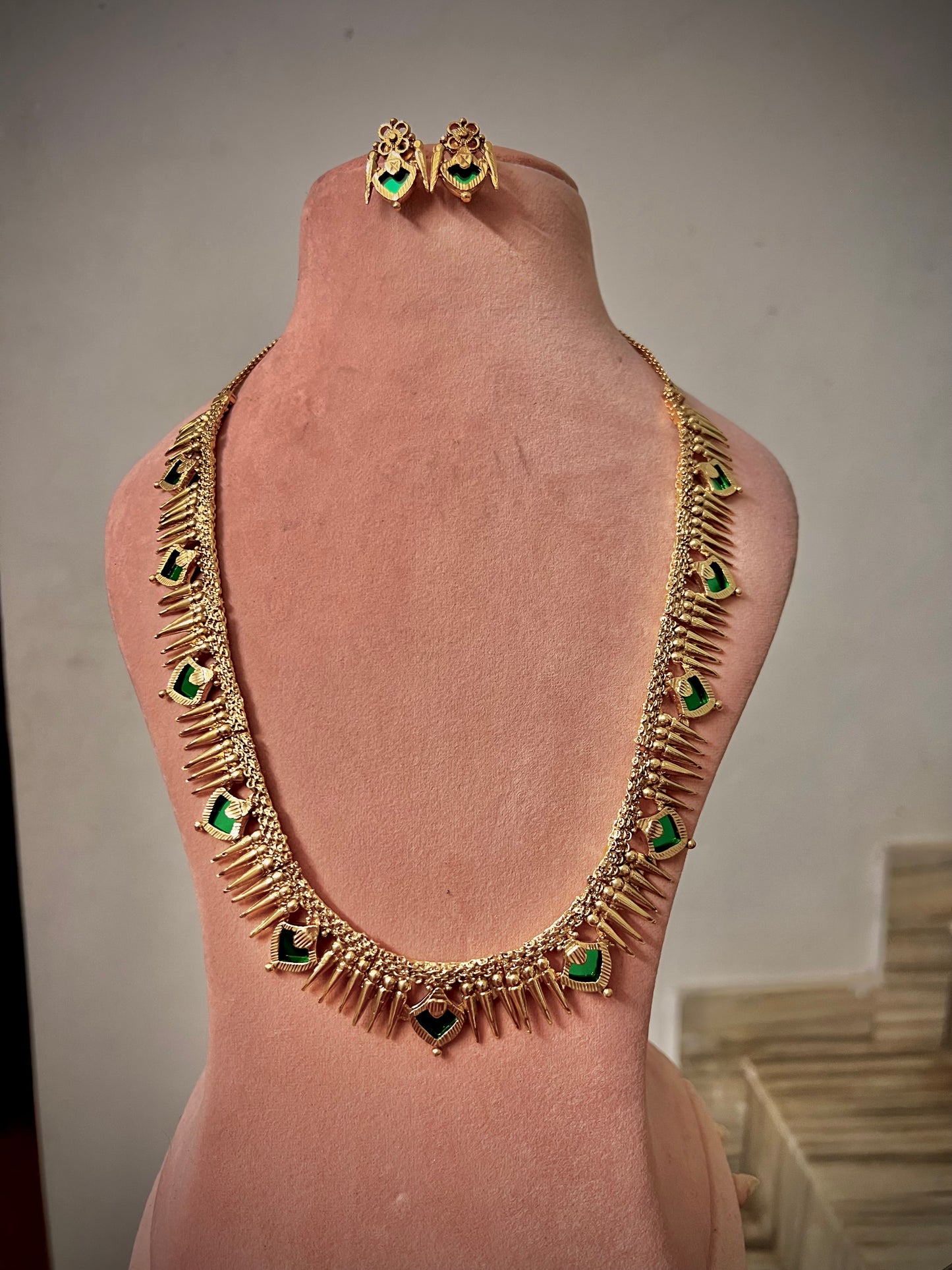 Fusion mullamuttu and palakka haram set product code 1285