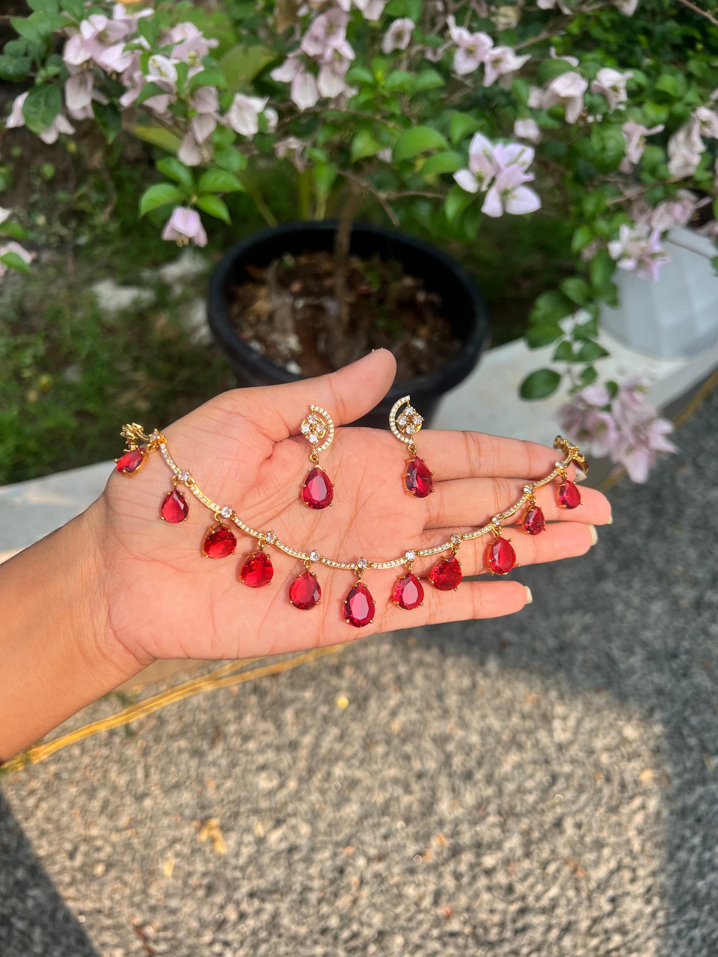 Premium ad dancing stone hanging necklace product code 1043