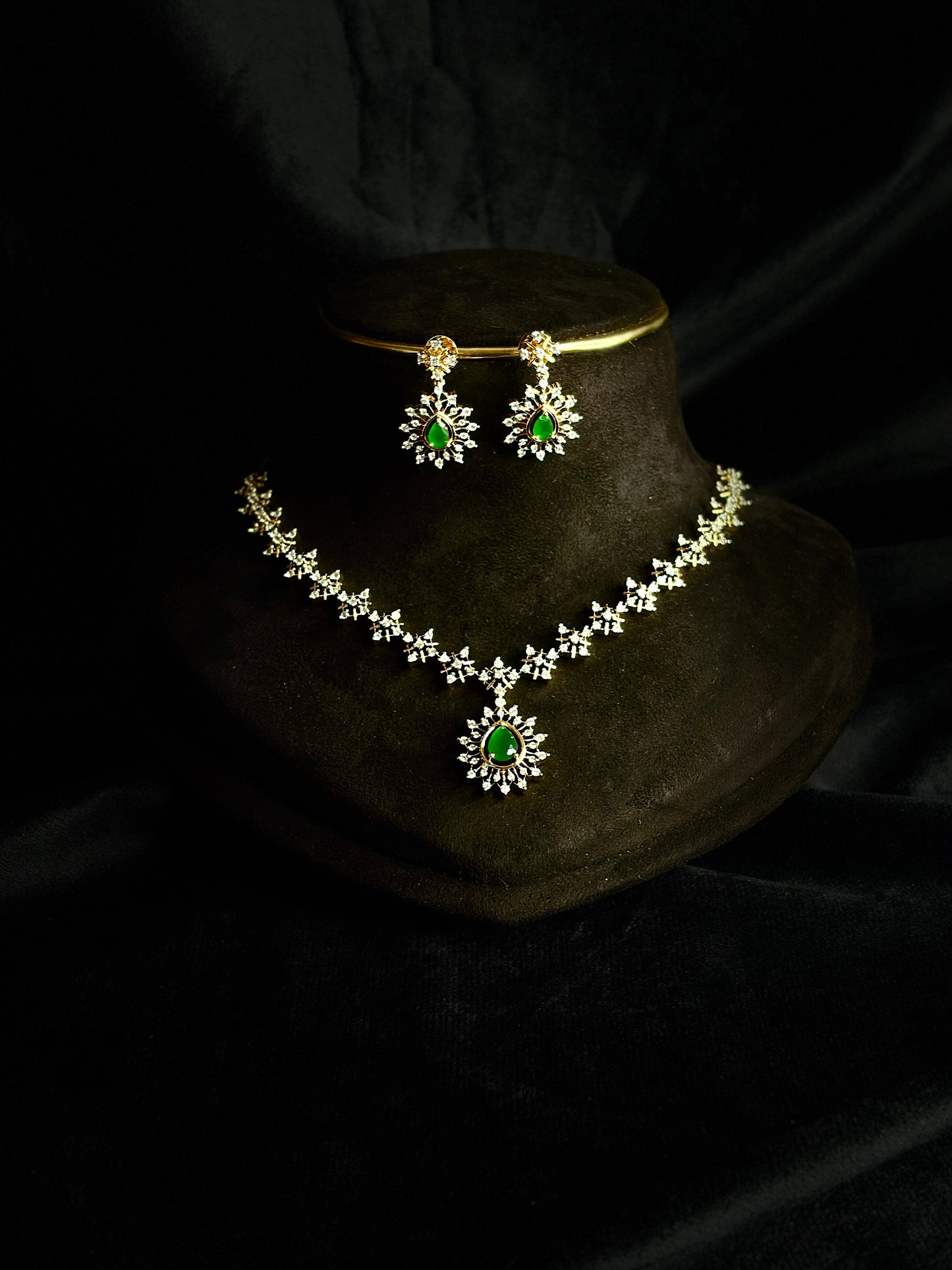 Premium diamond finish Bridal necklace set product code D361