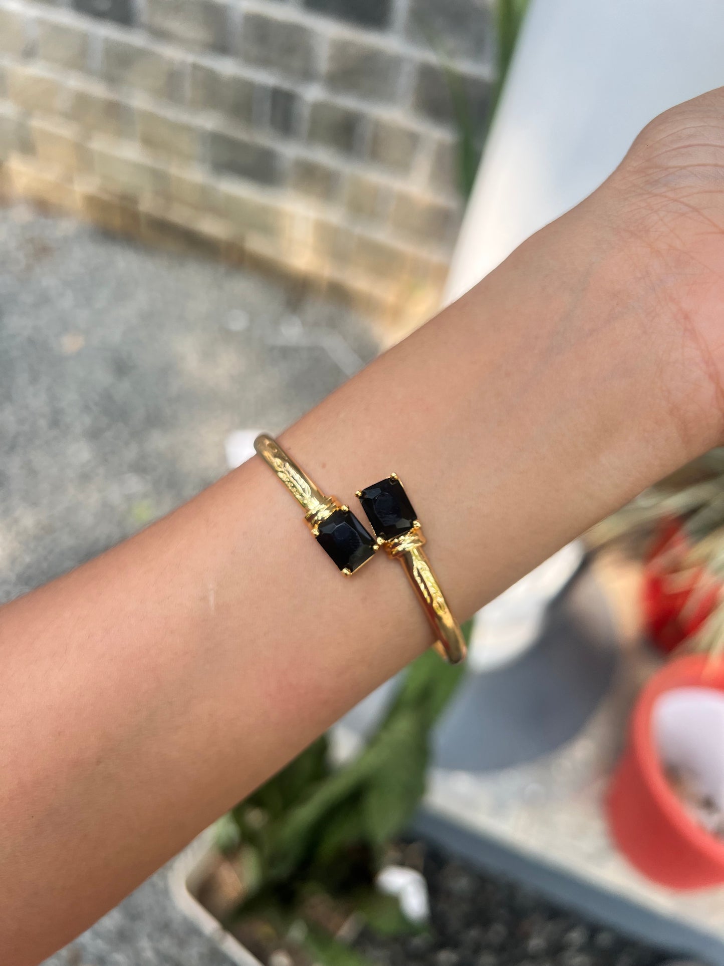 Premium gold plated twisted bangle product code G64