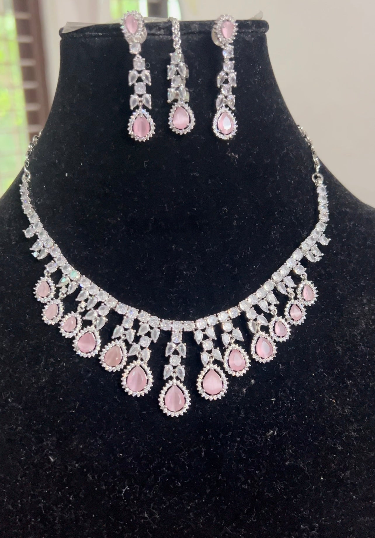 Premium silver finish necklace with tikka set product code 462