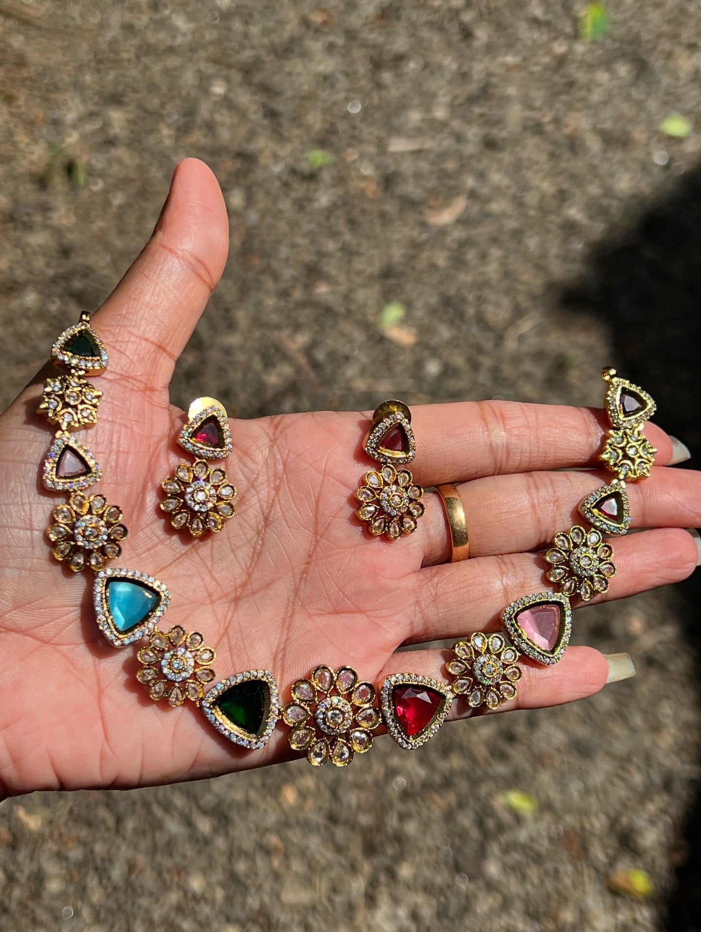 Premium trending flower necklace product code N03