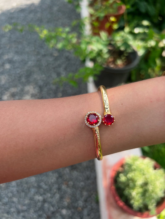 Premium gold plated twisted bangle suitable for 2.4,2.6 product code B74