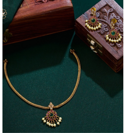 Premium trending kemp pendant chain set product code 1206