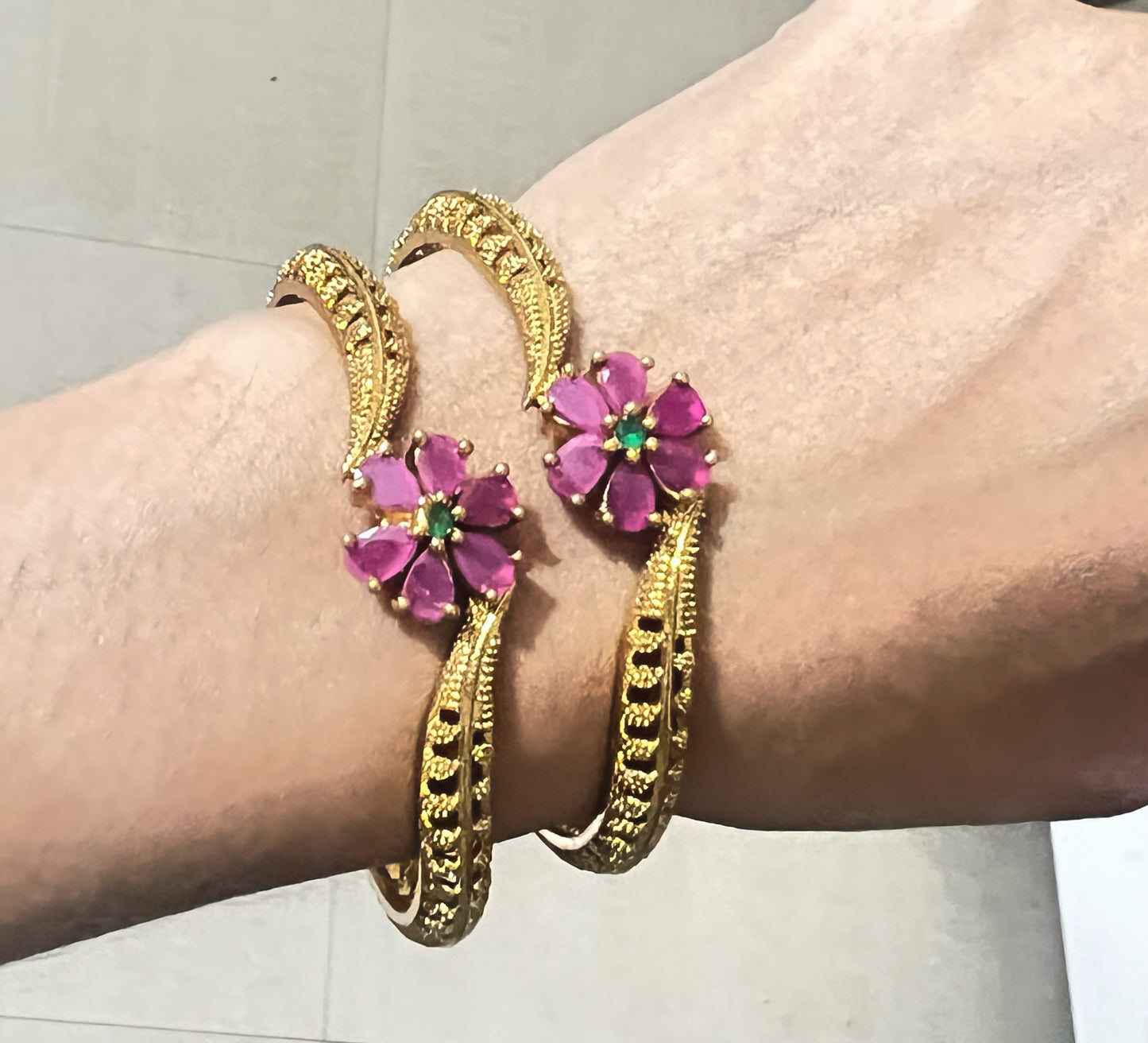 Premium floral bangle