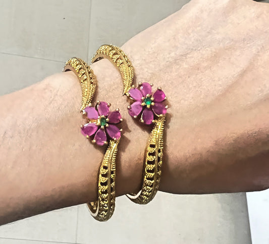 Premium floral bangle