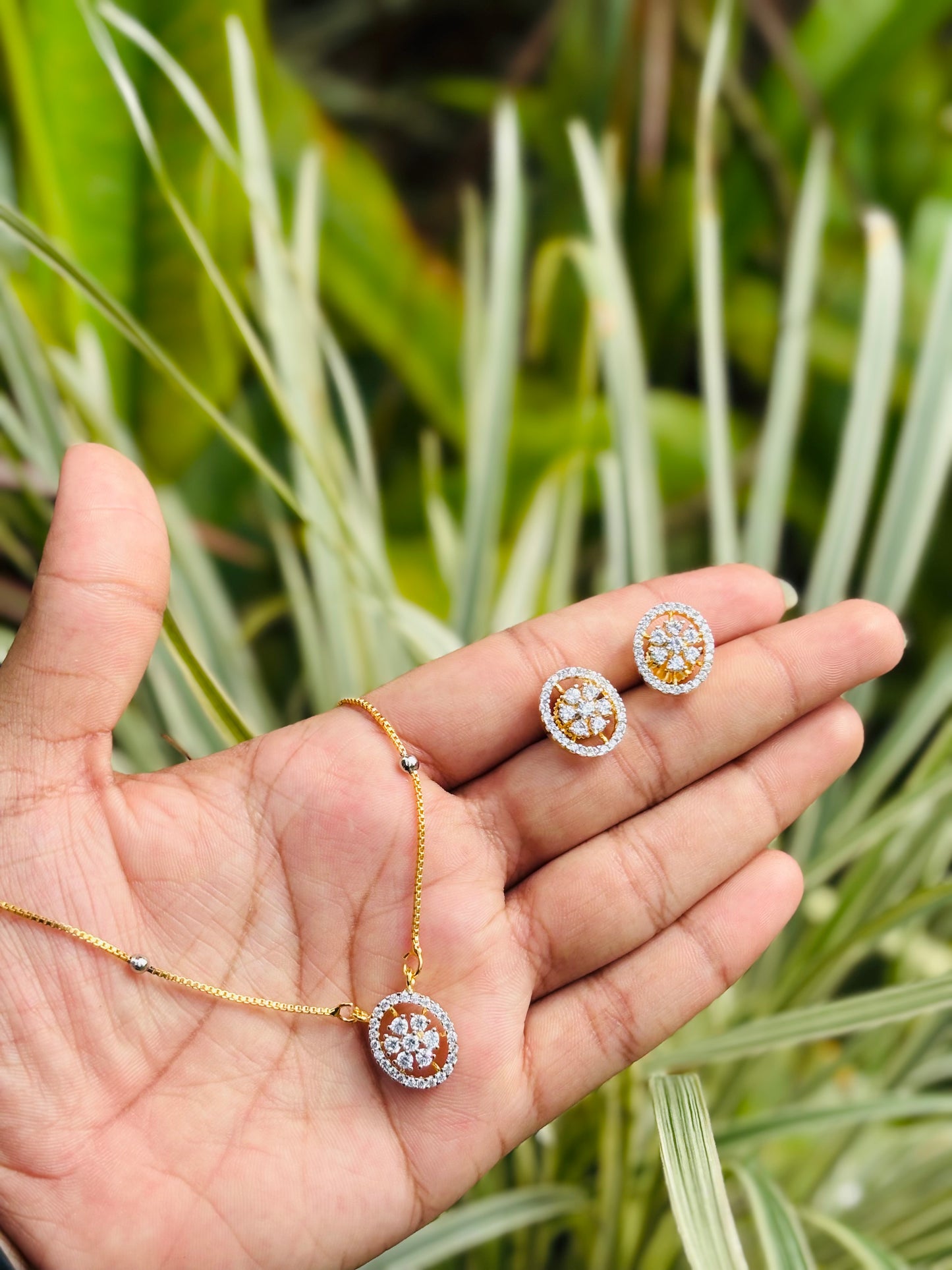 Premium daimond replica pendant set with chain product code N388