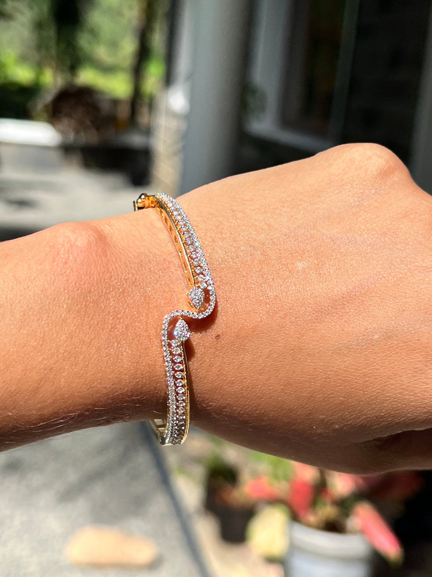 Premium quality diamond finish openable bracelet (suitable for 2.2 to  2.6) product code B10