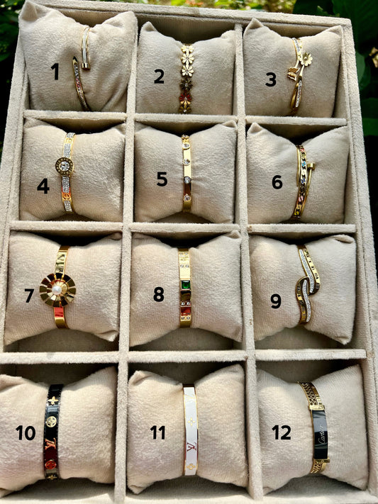 Premium daily wear anti tarnish stainless steel openable bracelet suitable for 2 and 2.2 size product code B89