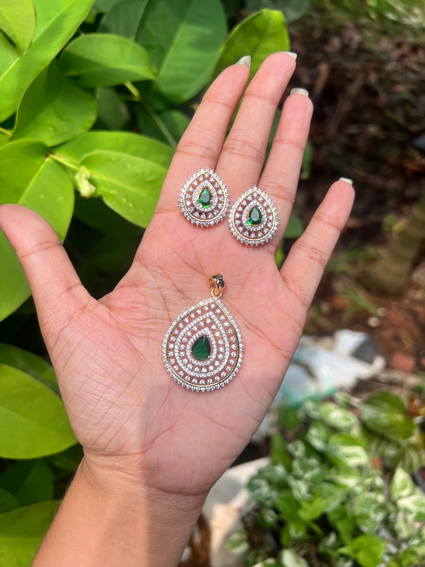 Premium occasion wear Diamond finish pendant set product code D130