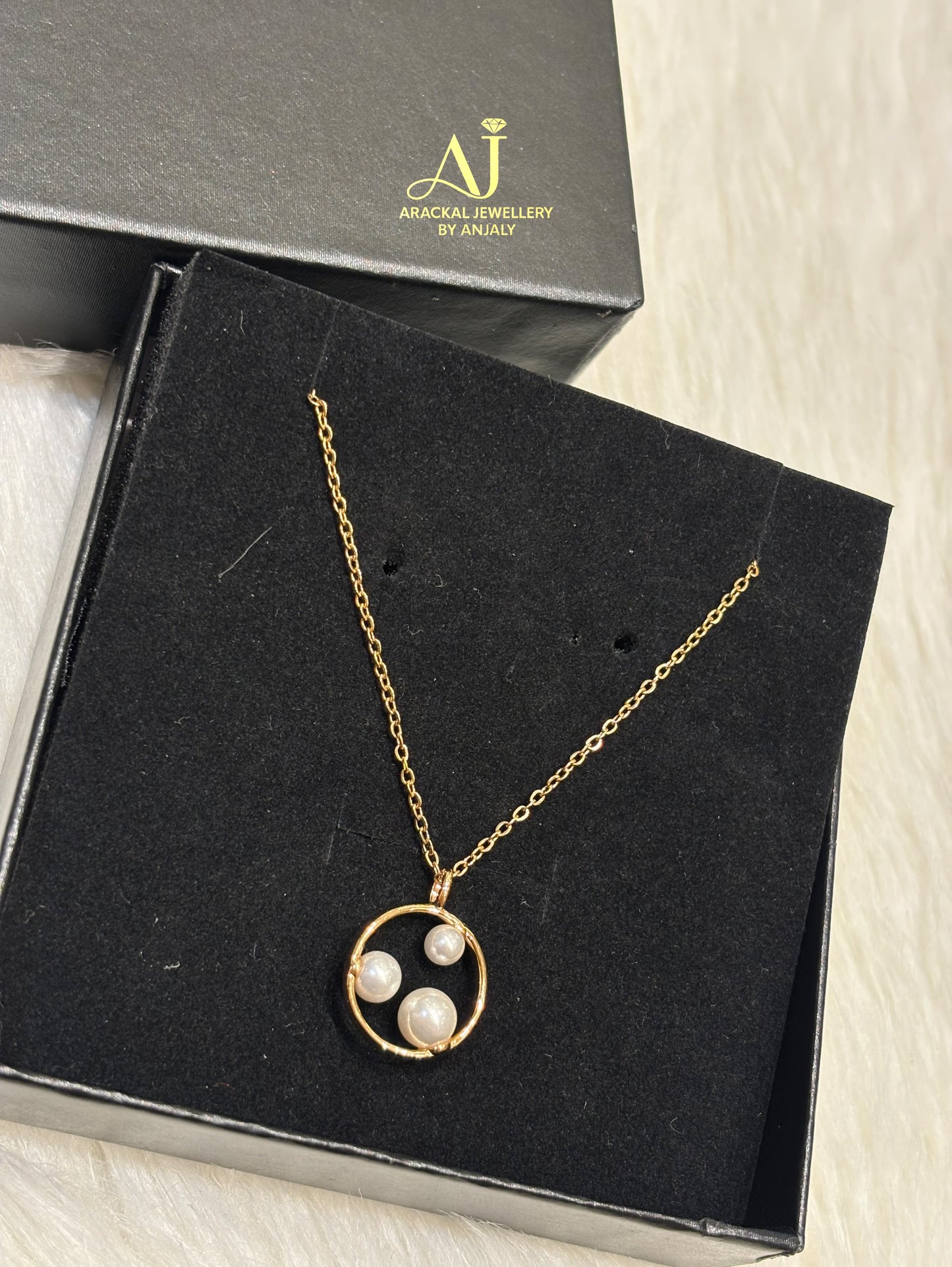 Premium Anti tarnish 18k gold plated pendant chain set product code N40