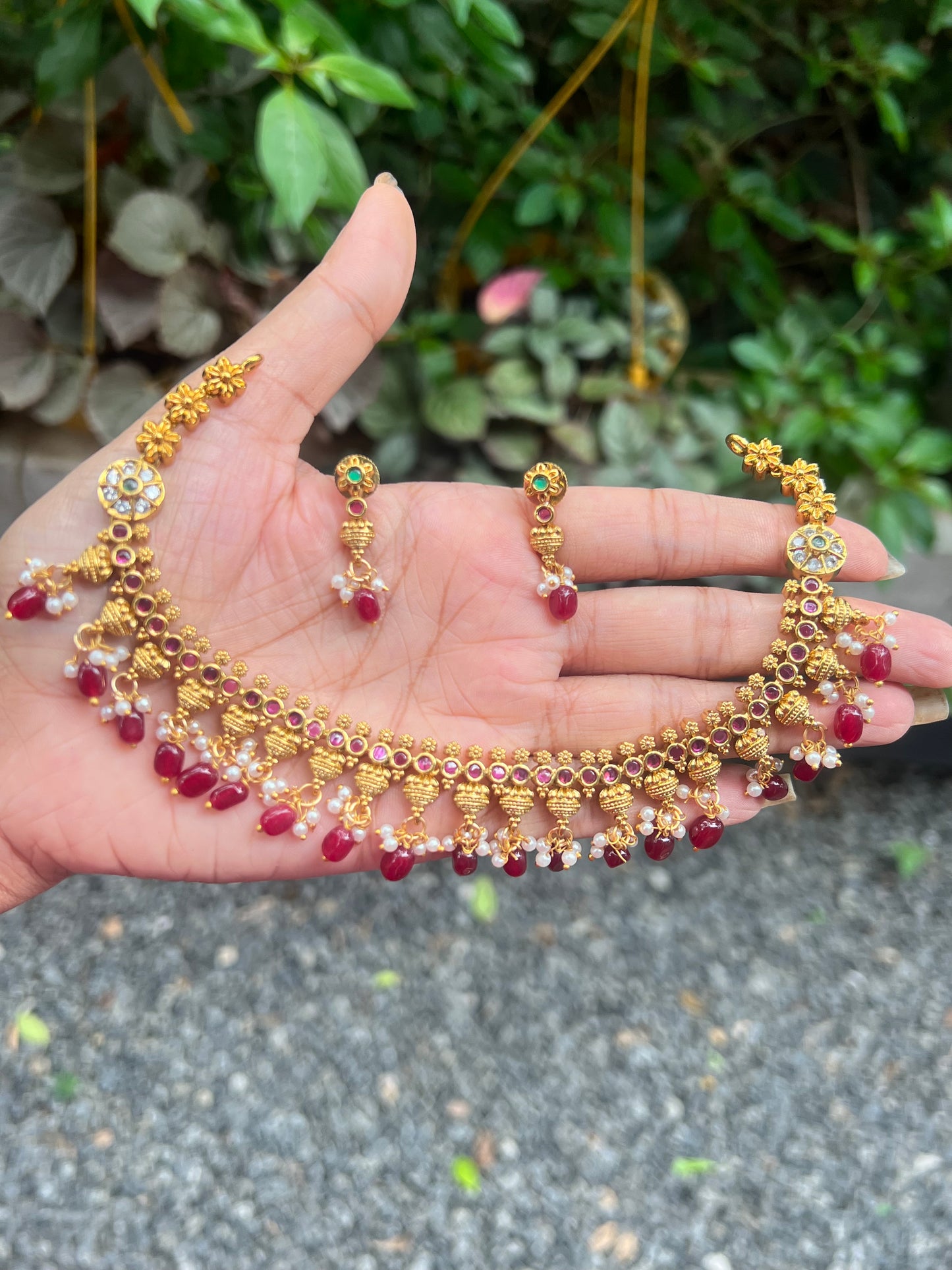 Premium quality non idol floral beads hanging necklace set product code T24
