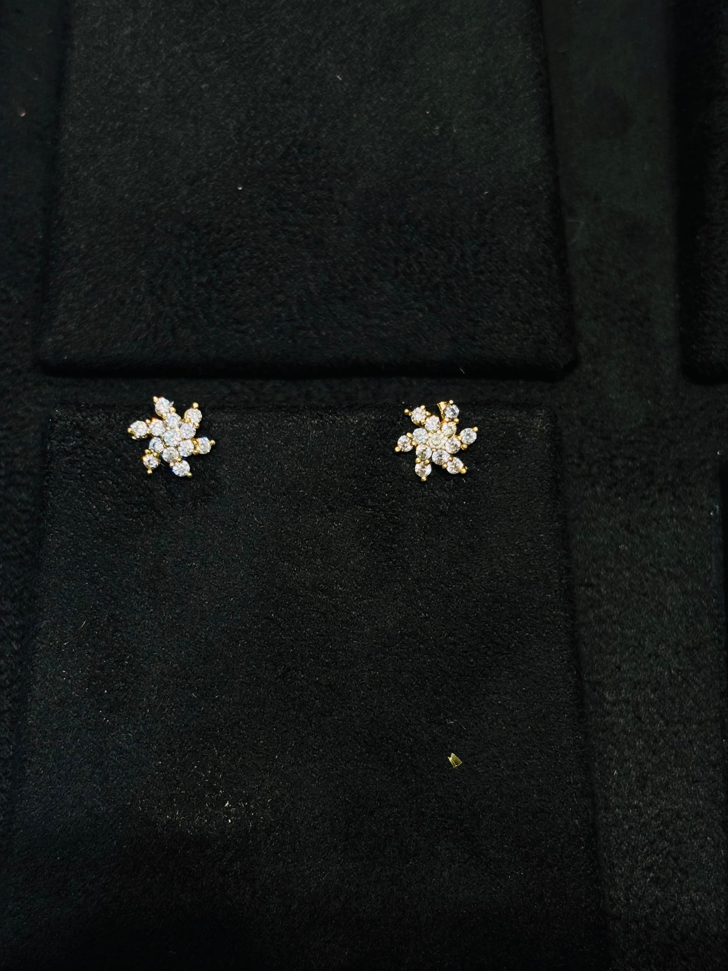 Premium gold plated ad daily wear screw back second studs/small studs product code E66