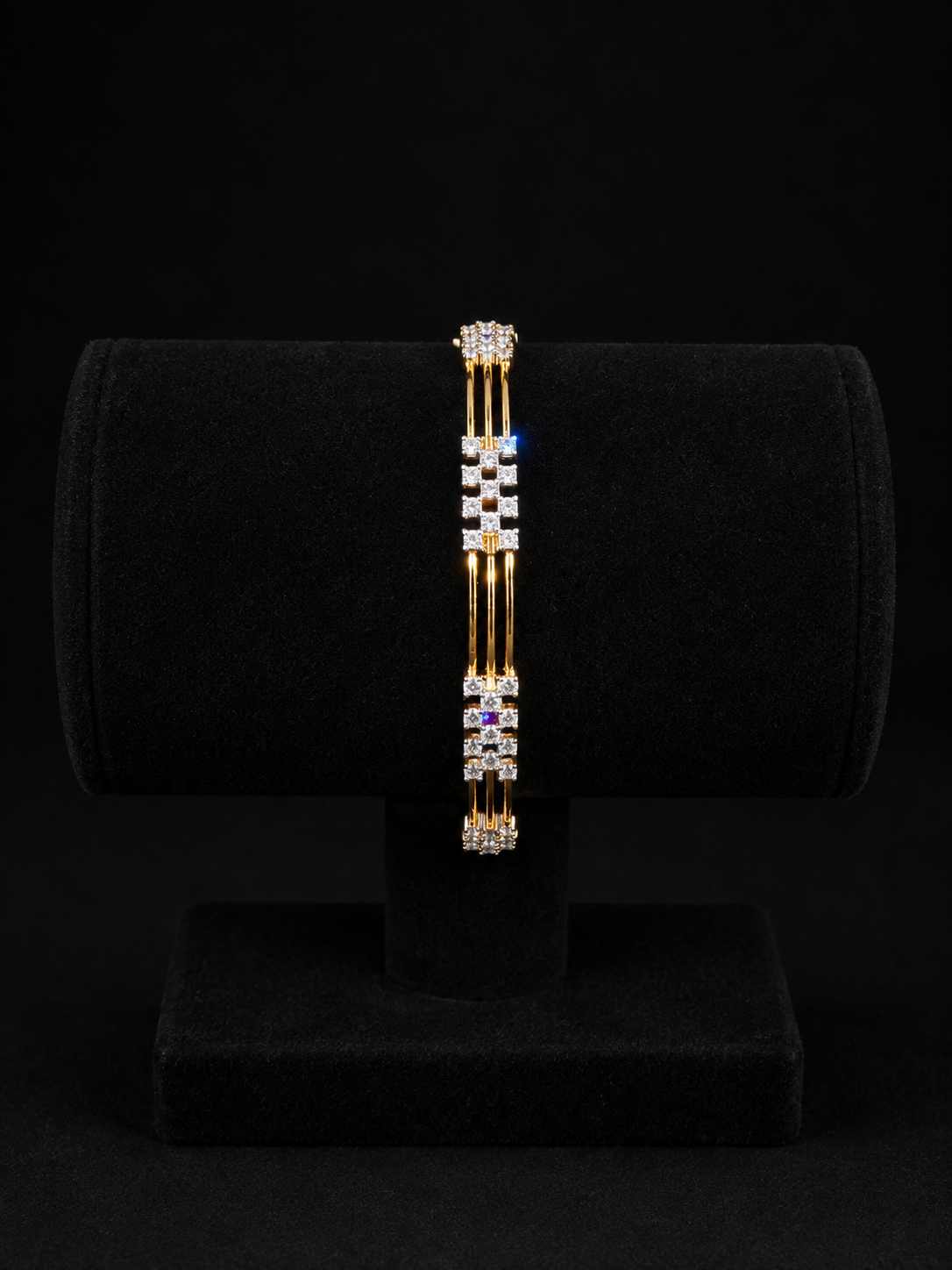 Premium diamond finish bridal party wear openable bangle product code B7