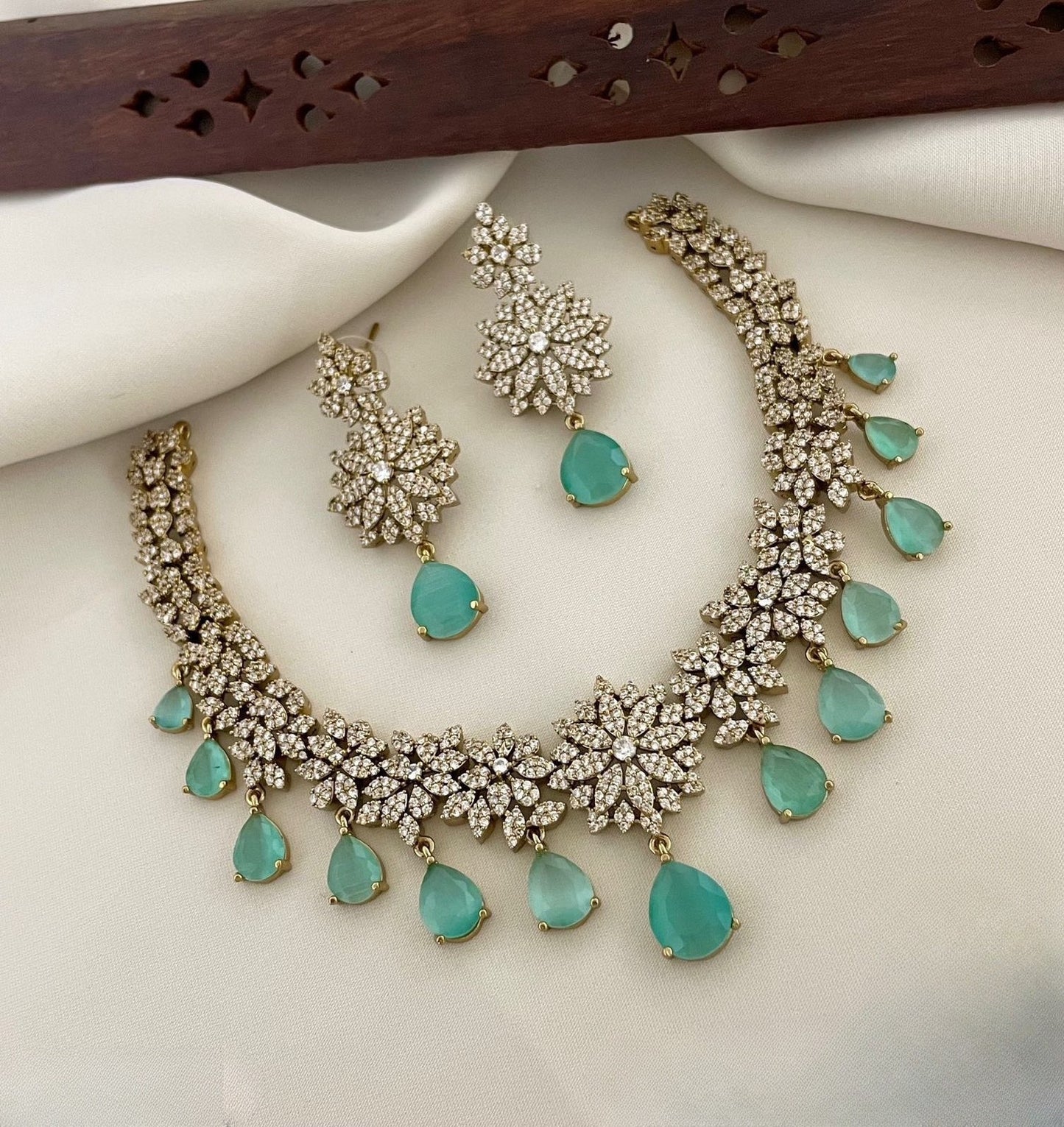 Most popular premium ad necklace product code 831