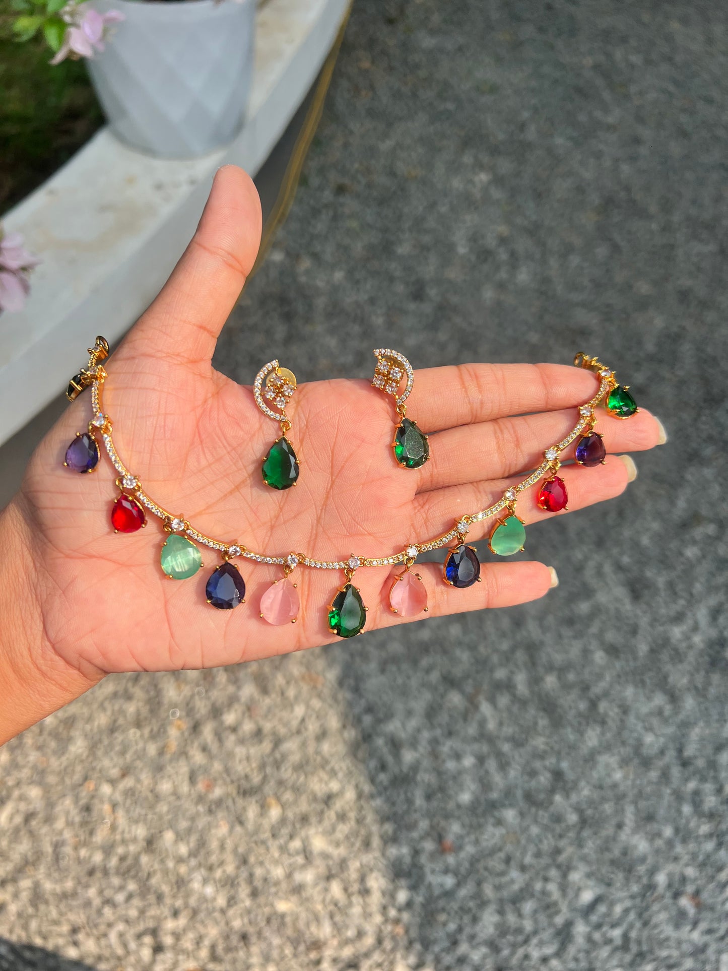 Premium ad dancing stone hanging necklace product code 1043