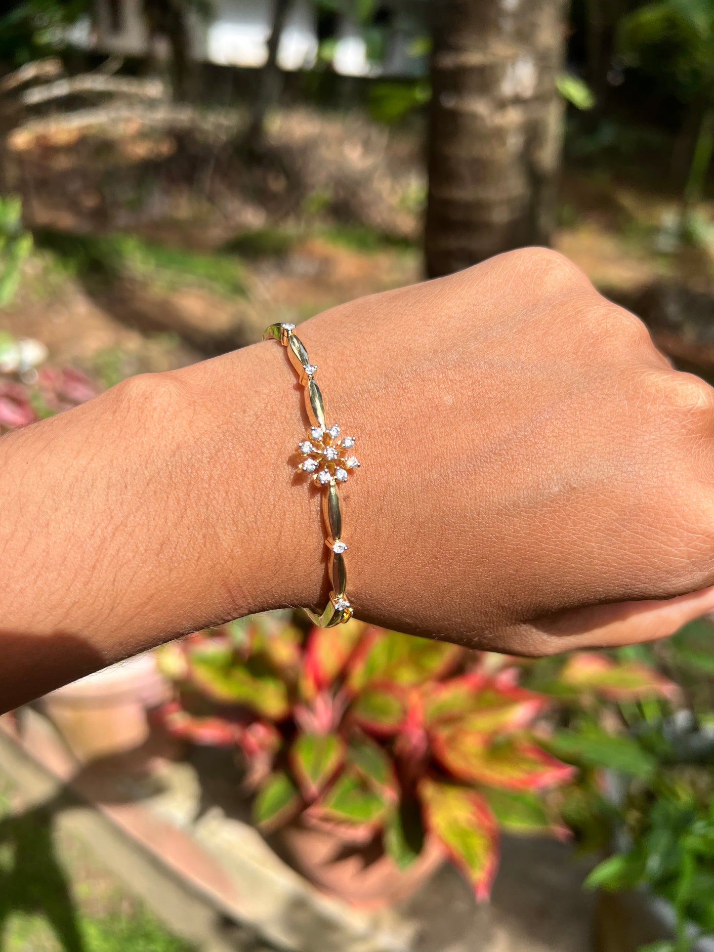 Premium diamond finish Cz openable bracelet product code B11
