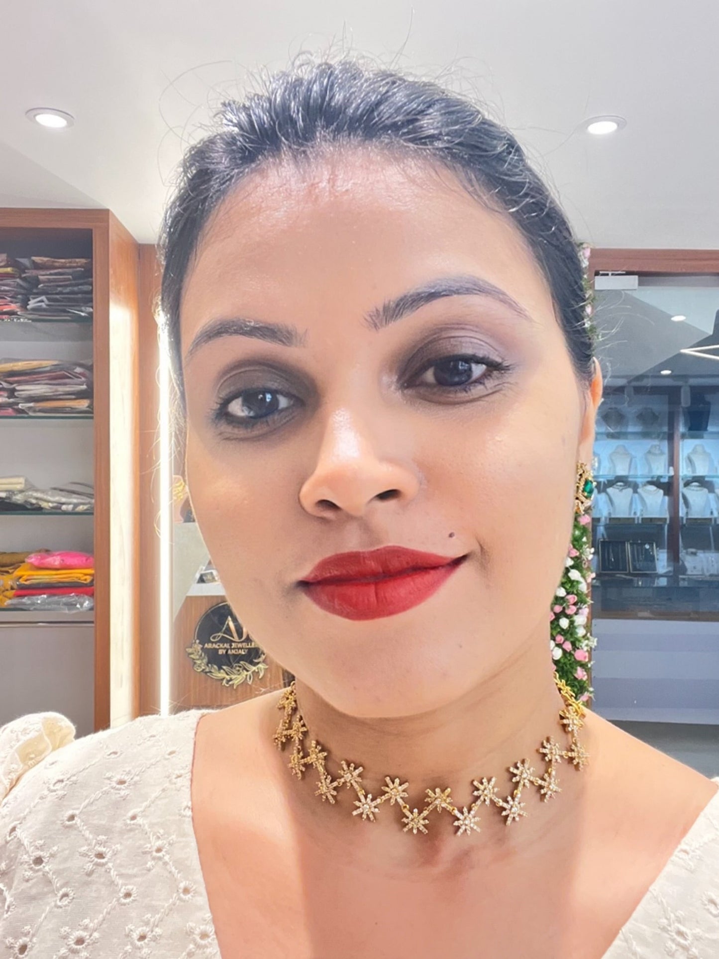 Premium antique gold ad necklace product code D143