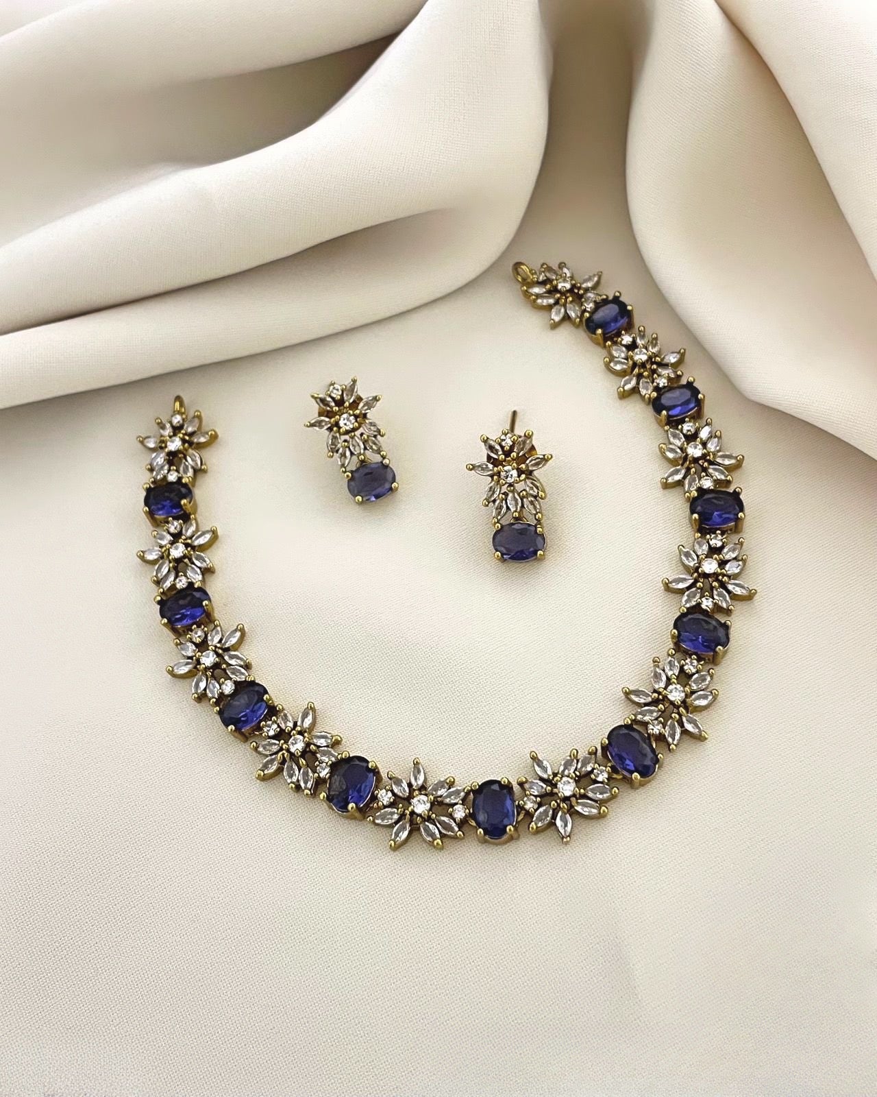 Premium ad shining star necklace product code 738