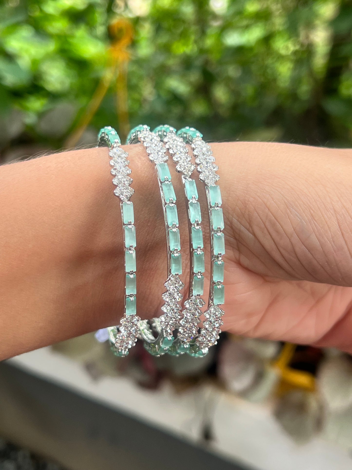 Premium silver finish ad mint greenset of 4bangles product code B151