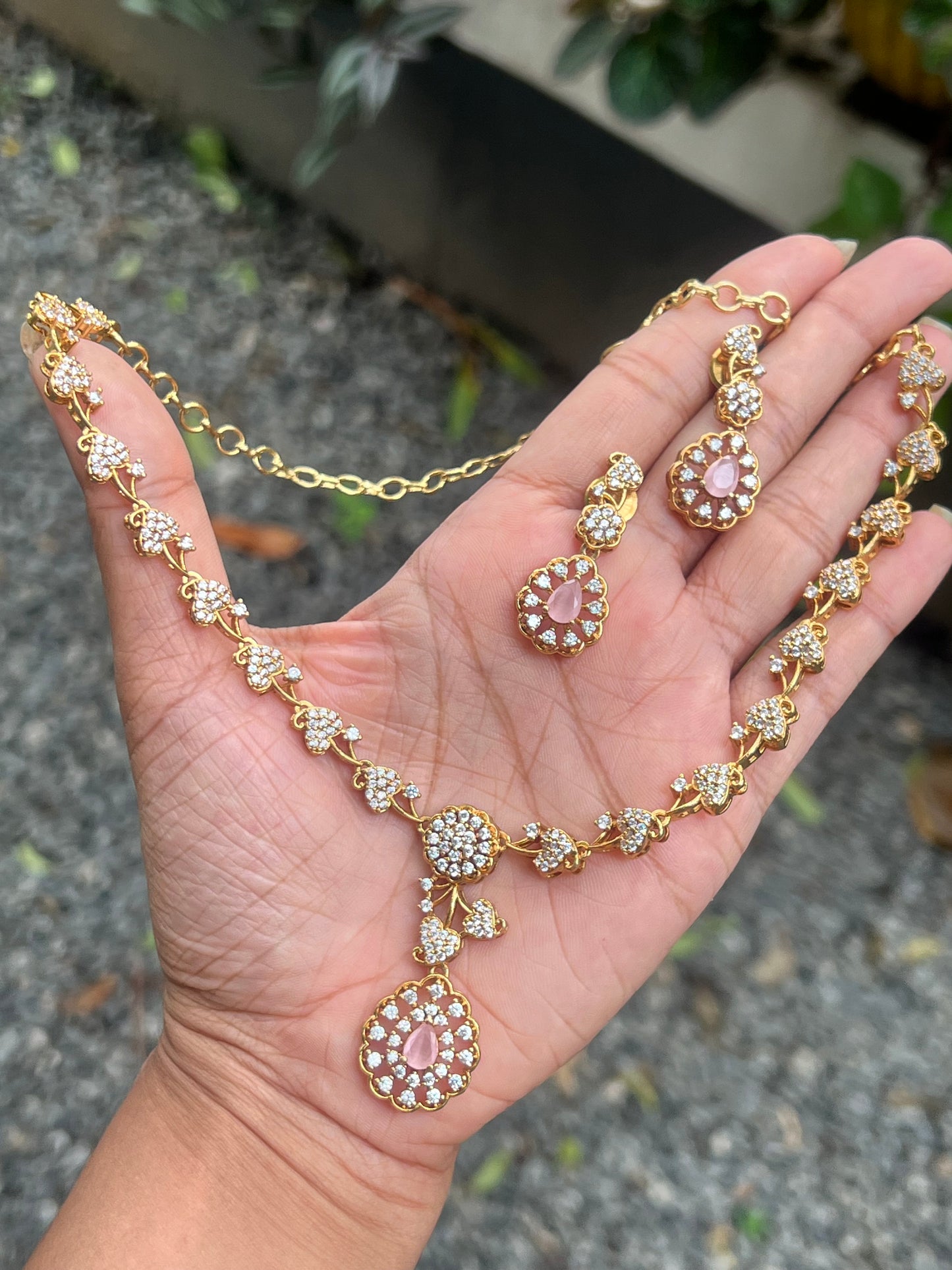 Premium antique gold ad bridal necklace set product code T40