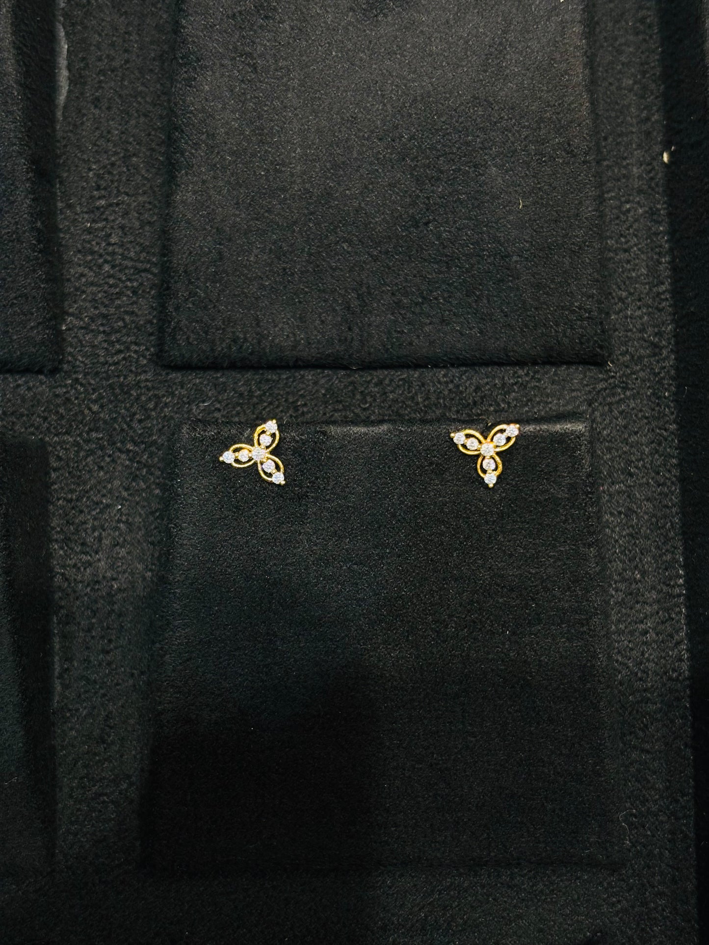 Premium gold plated ad daily wear screw back second studs/small studs product code E66