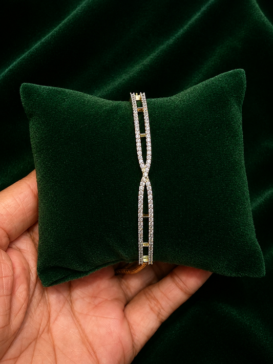 Premium diamond finish party wear adjustable bracelet product code B200