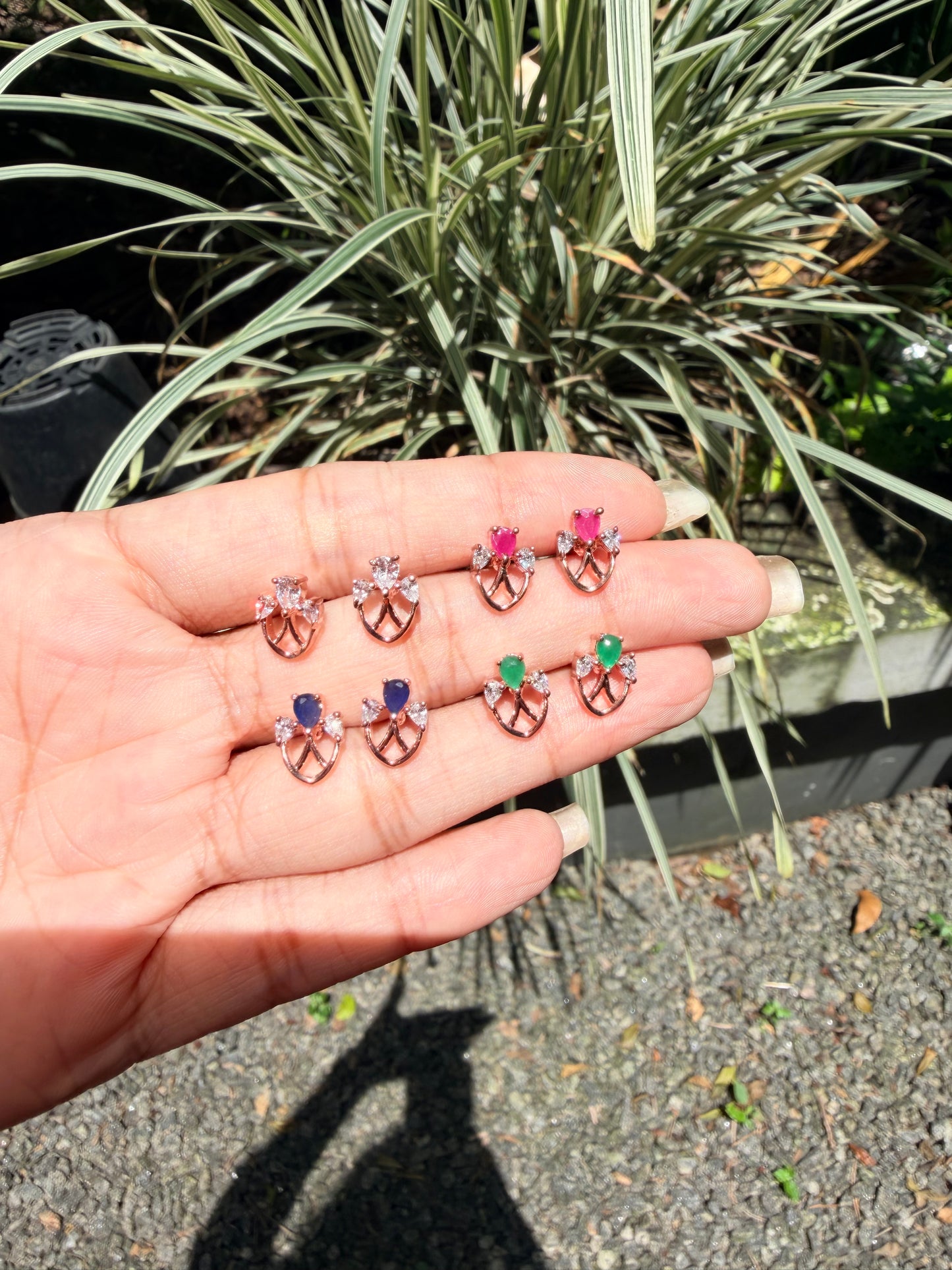 Premium rosegold polish ad stud product code E227